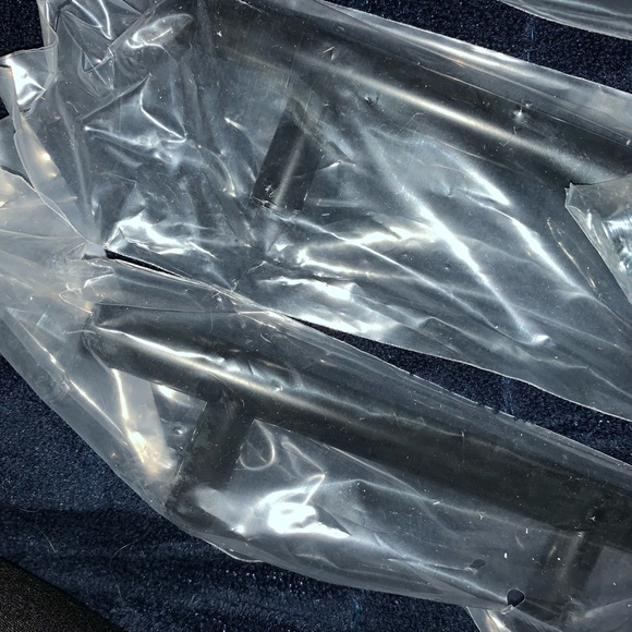 Better homes and gardens set of 5 matte black finish drawer pulls - Picture 5 of 6